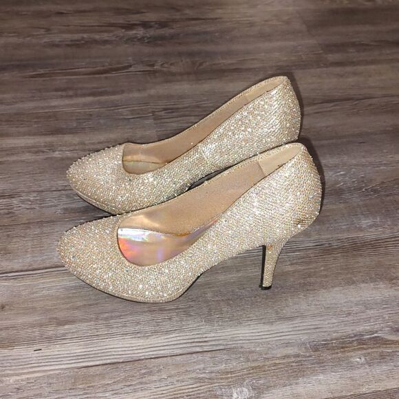 Hot Tomato Fireworks  gold sparkle  graduation prom heels Sz 7.5 - Picture 3 of 7